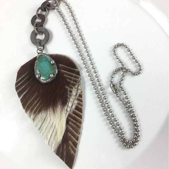 New! FP Turquoise Feather Necklace - Picture 4 of 16